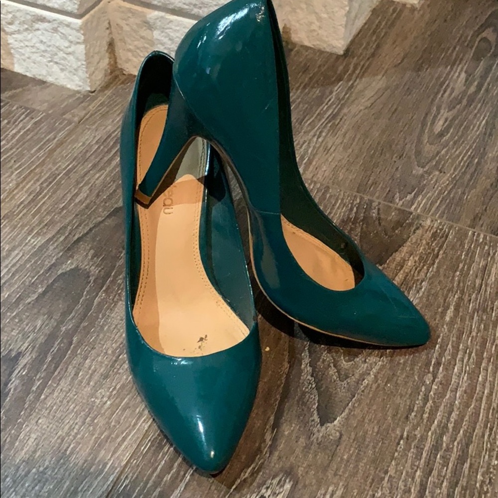 Teal heels
